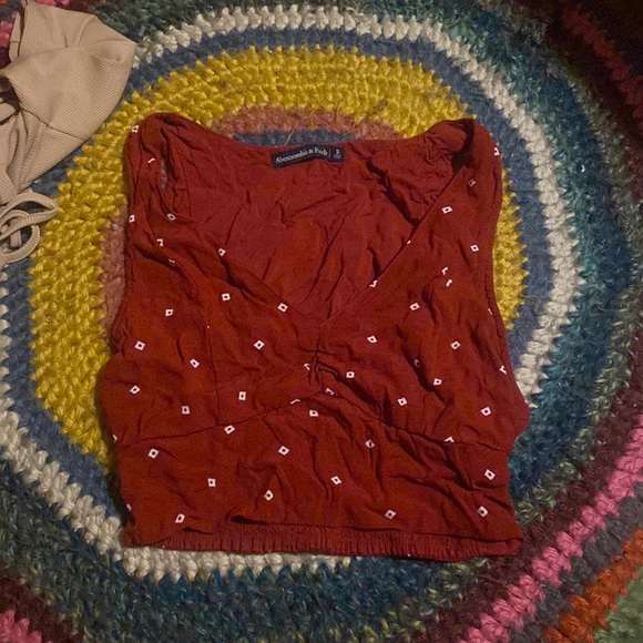 Red pattern tank top - Picture 1 of 2